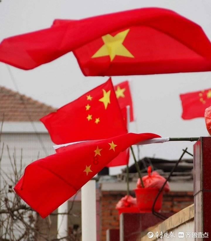 国网平舆县供电公司：主动出击查隐患 护航群众过春节